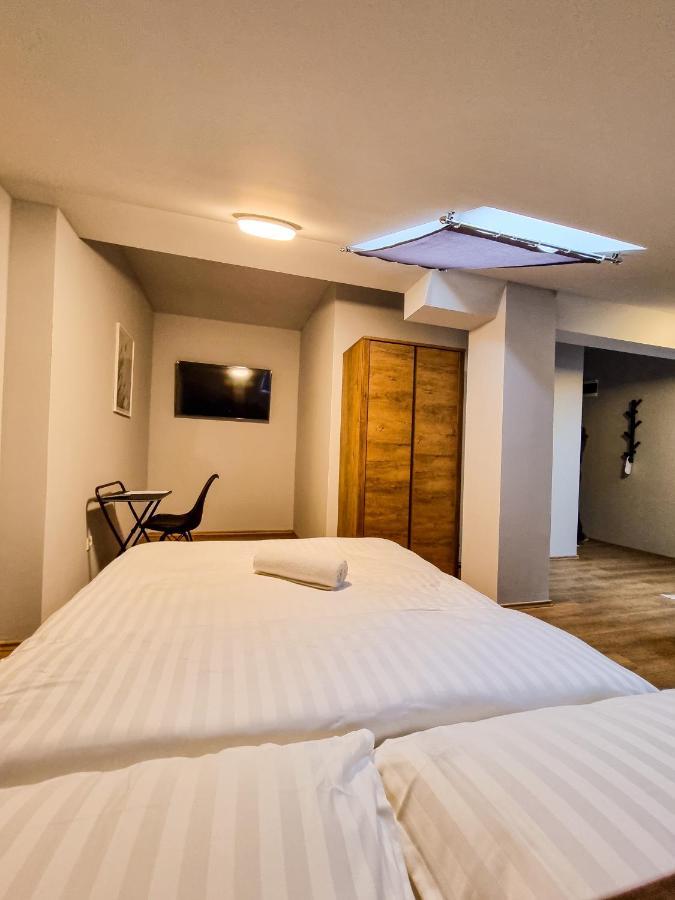 Xxl Rooms 오시예크 외부 사진