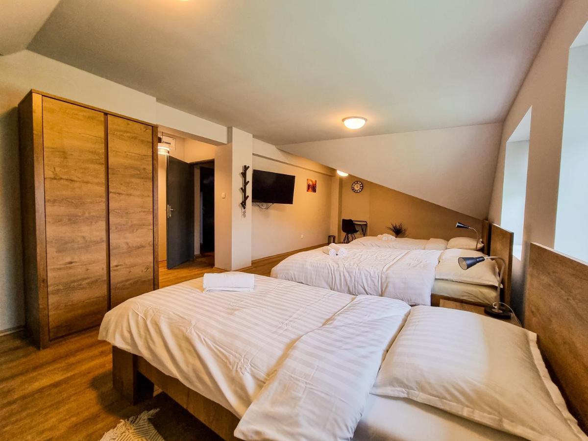 Xxl Rooms 오시예크 외부 사진