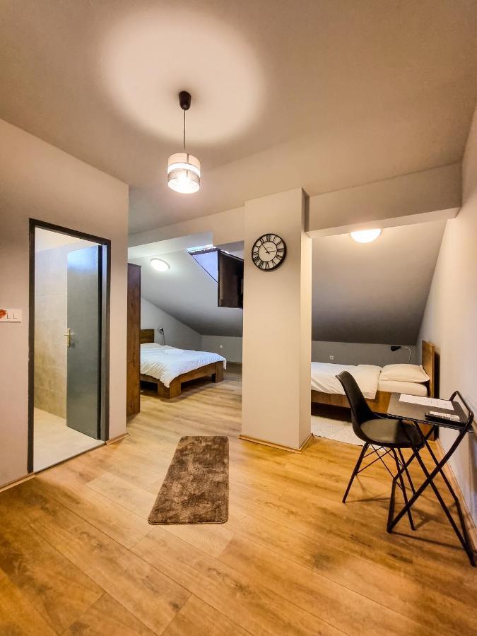 Xxl Rooms 오시예크 외부 사진