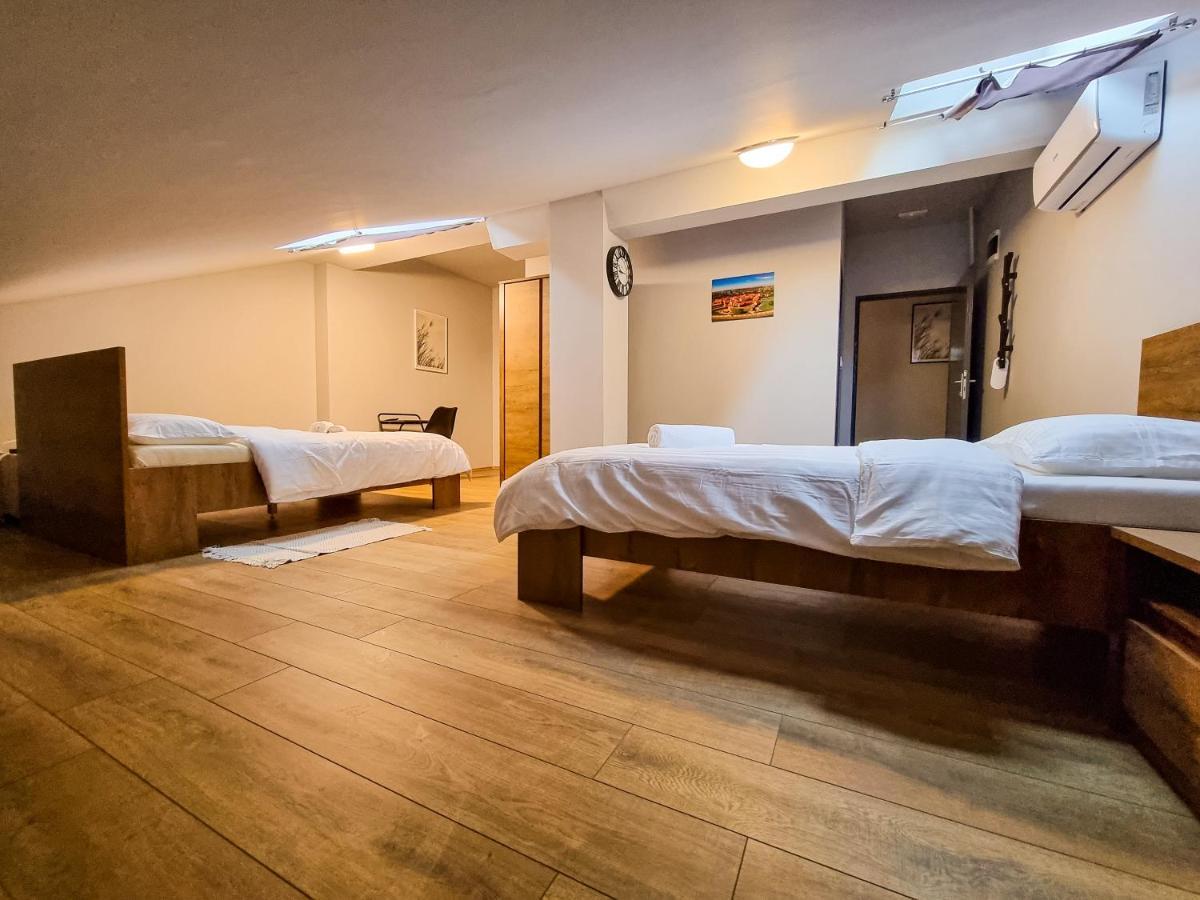 Xxl Rooms 오시예크 외부 사진