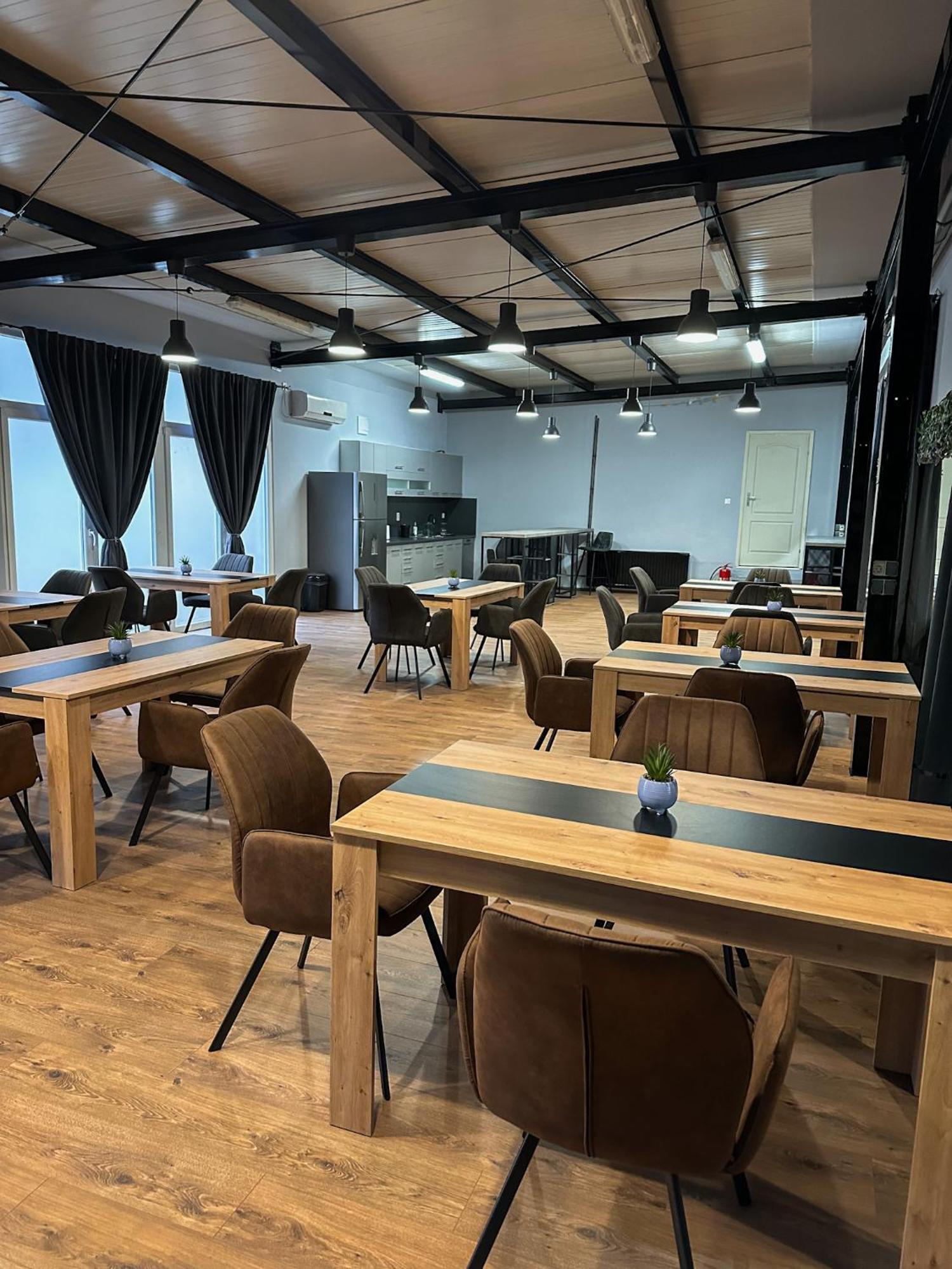Xxl Rooms 오시예크 외부 사진